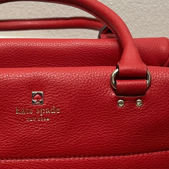 Kate Spade New York PillboxRed Leather Handbag/crossbody w/dust cover - Picture 11 of 13